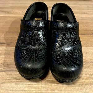 Dansko XP Clogs